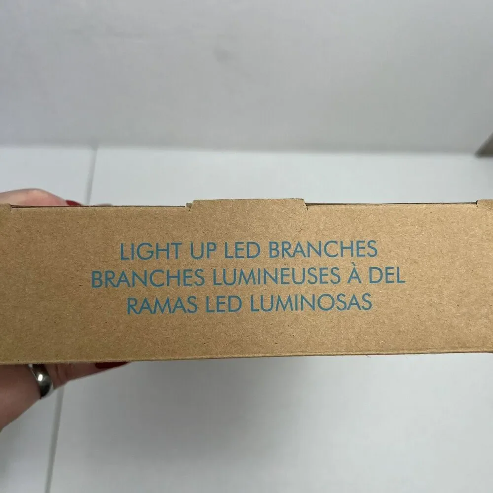 Avon Light Up LED Lighted Branches Pack Clear White Floral W/ Beads 24in NEW‎
